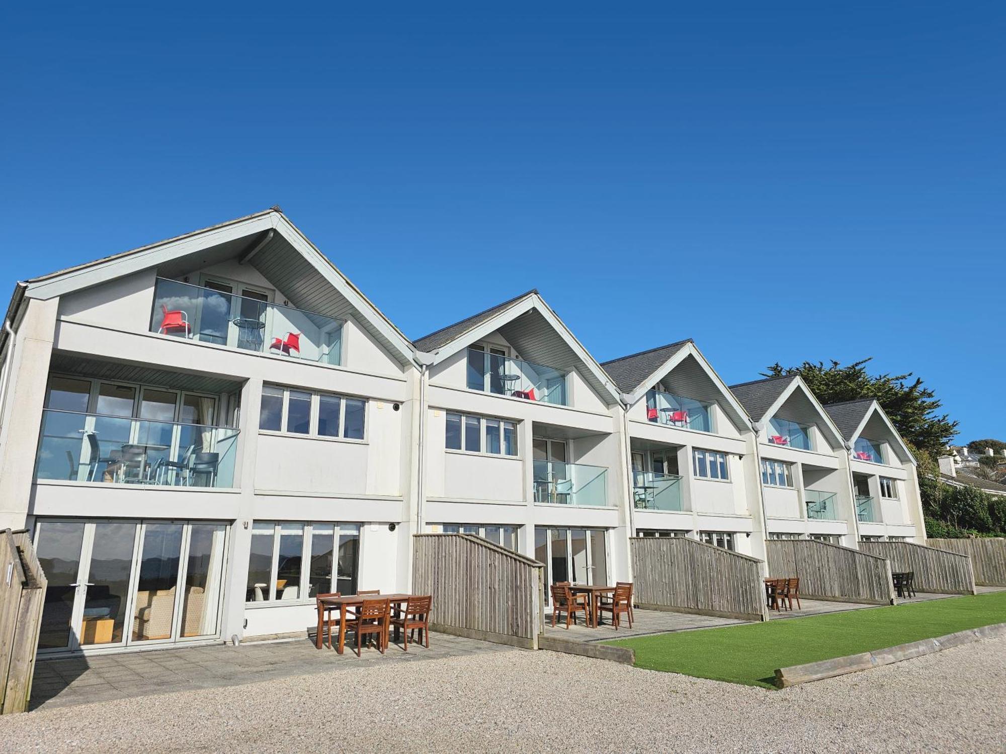 Falmouth Self Catering Lodges Экстерьер фото